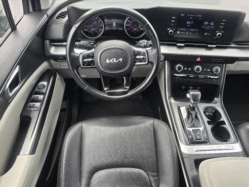 2022 Kia Carnival LXS