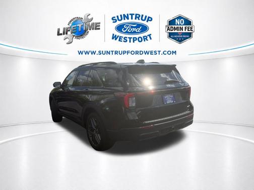 Black Metallic 2025 Ford Explorer ST-Line