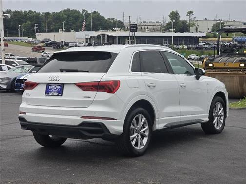 2024 Audi Q3 45 S line Premium