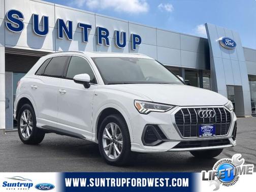 2024 Audi Q3 45 S line Premium