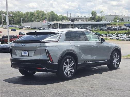 2024 Cadillac LYRIQ Tech