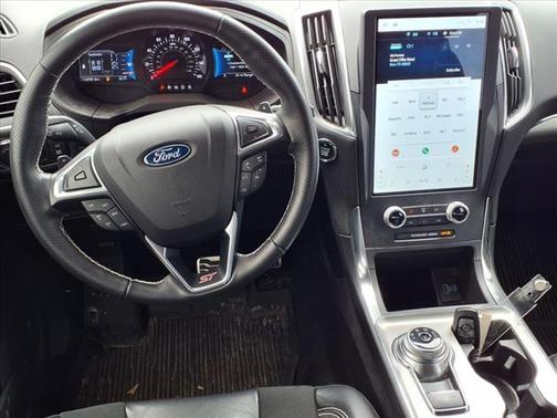 2023 Ford Edge ST