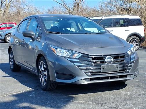 2023 Nissan Versa 1.6 SV