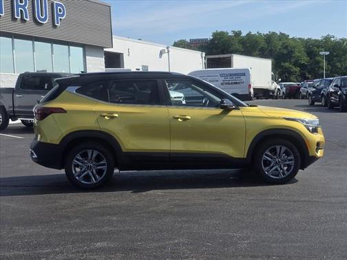 2023 Kia Seltos S