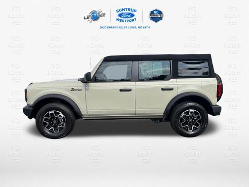 Desert Sand 2025 Ford Bronco Base