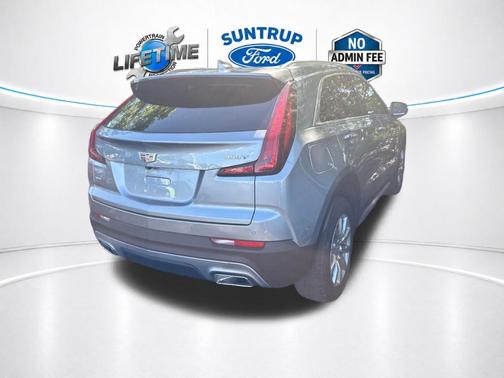 Silver Metallic 2023 Cadillac XT4 Premium Luxury