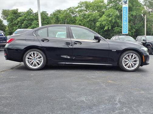 2023 BMW 330e xDrive