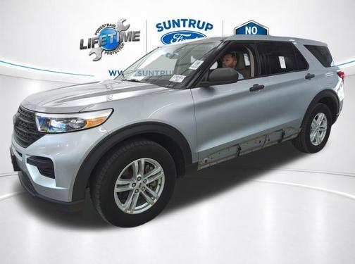 Silver Metallic 2023 Ford Explorer Base