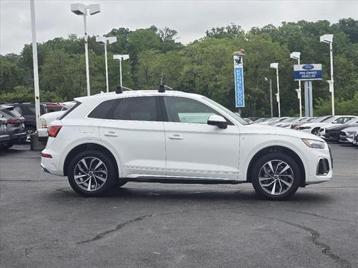 2024 Audi Q5 45 S line quattro Premium
