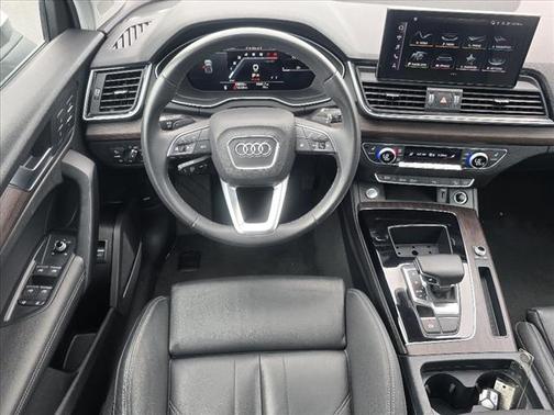 2024 Audi Q5 45 S line quattro Premium