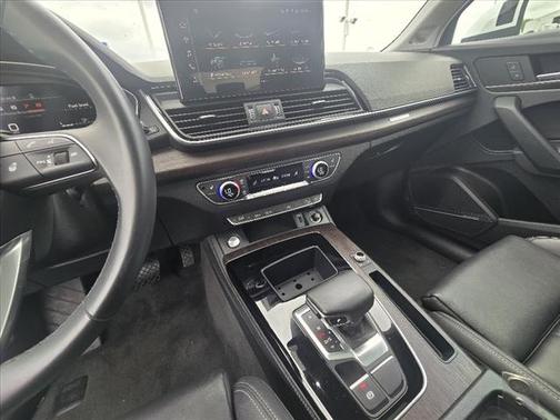 2024 Audi Q5 45 S line quattro Premium