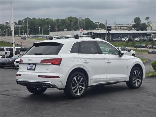 2024 Audi Q5 45 S line quattro Premium