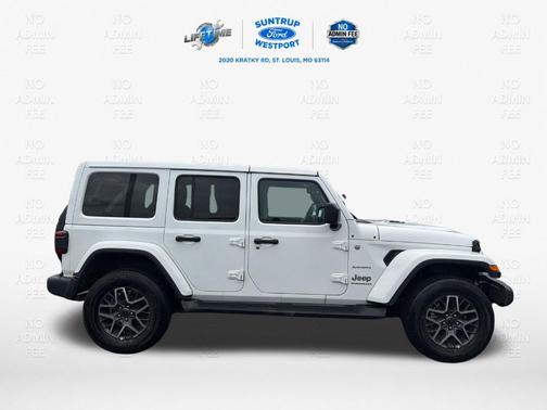 Bright White Clearcoat 2024 Jeep Wrangler Sahara