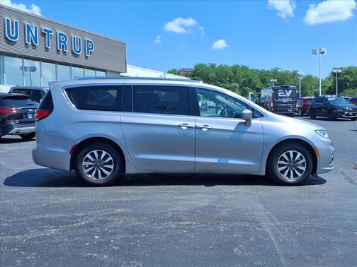 2021 Chrysler Pacifica Hybrid Touring L