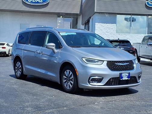 2021 Chrysler Pacifica Hybrid Touring L