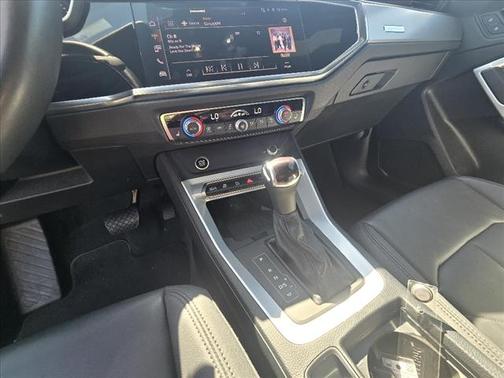 2024 Audi Q3 45 S line Premium