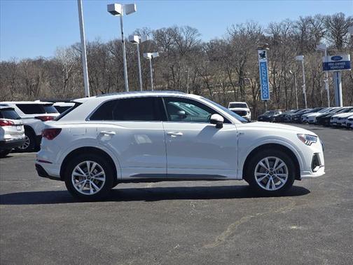 2024 Audi Q3 45 S line Premium