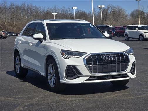 2024 Audi Q3 45 S line Premium