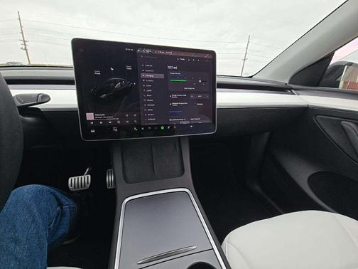 Black 2024 Tesla Model Y Performance