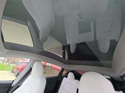 Black 2024 Tesla Model Y Performance