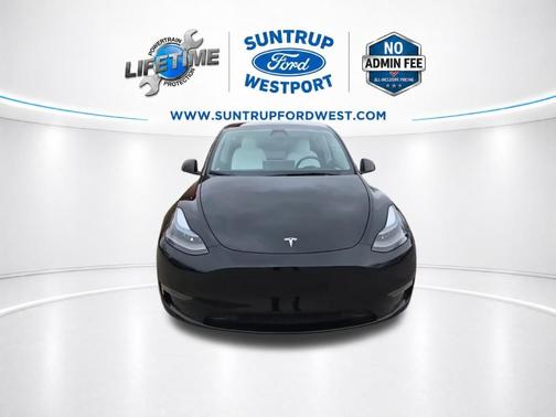 Black 2024 Tesla Model Y Performance