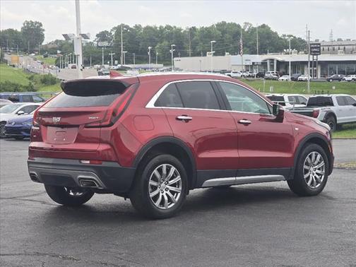 2022 Cadillac XT4 Premium Luxury