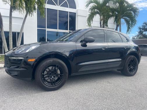 2017 Porsche Macan Base