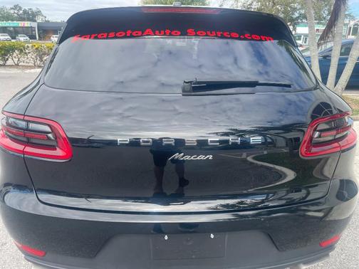 2017 Porsche Macan Base