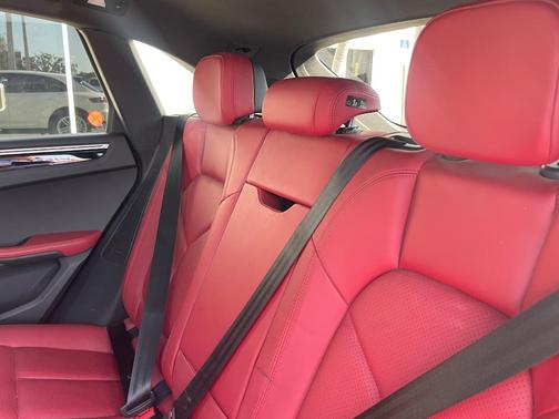 2018 Porsche Macan Base