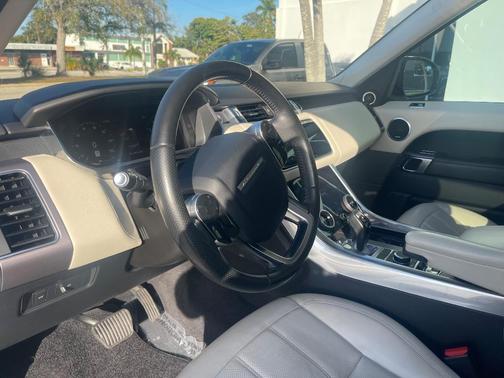 2019 Land Rover Range Rover Sport HSE