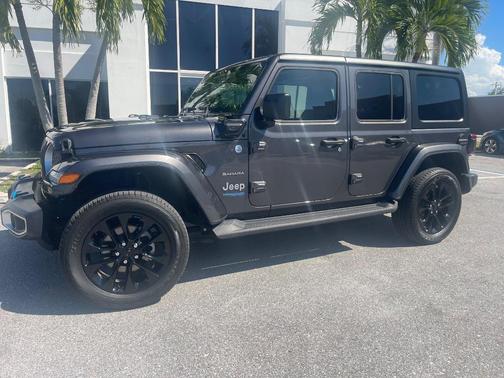 2022 Jeep Wrangler Unlimited 4xe Sahara