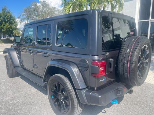 2022 Jeep Wrangler Unlimited 4xe Sahara