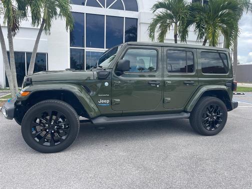 2022 Jeep Wrangler Unlimited 4xe Sahara