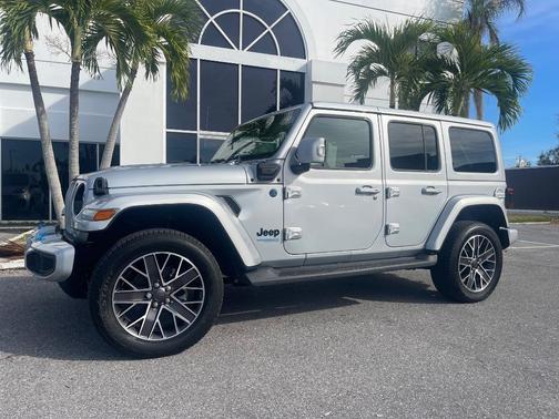 2022 Jeep Wrangler Unlimited 4xe Sahara High Altitude