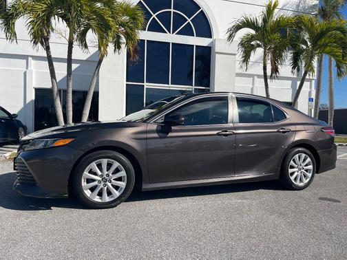 2019 Toyota Camry LE
