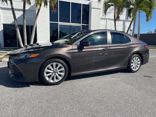2019 Toyota Camry LE
