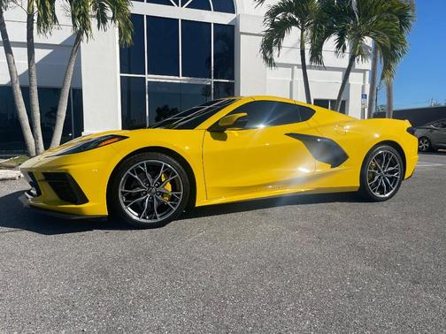 2025 Chevrolet Corvette Stingray w/1LT
