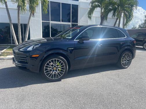 2019 Porsche Cayenne Cayenne