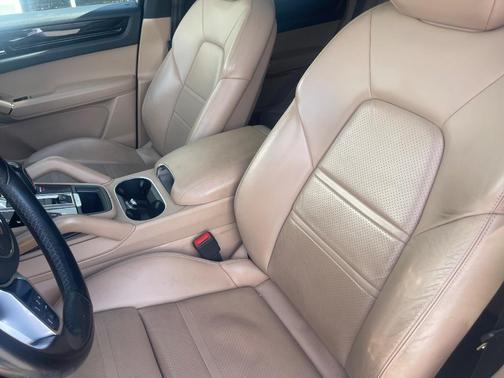 2019 Porsche Cayenne Cayenne