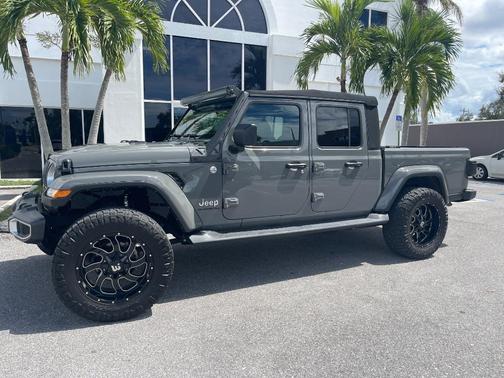 2021 Jeep Gladiator Overland