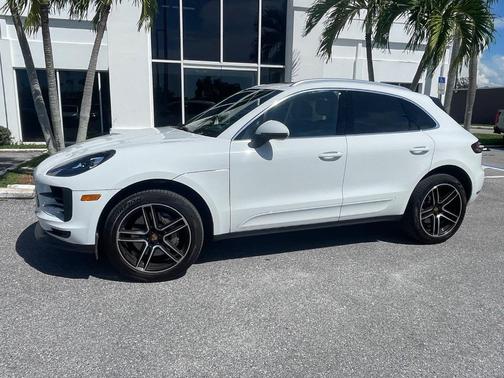 2020 Porsche Macan S