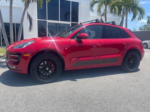 2018 Porsche Macan Turbo