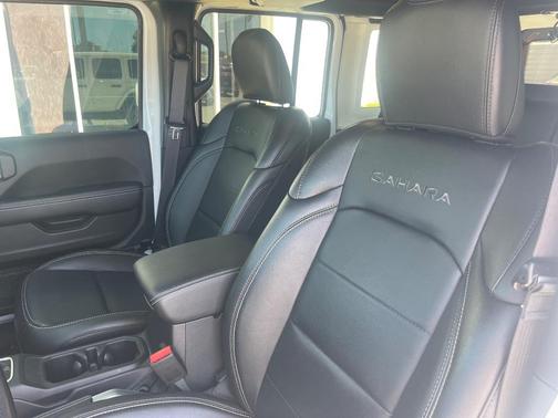 White 2022 Jeep Wrangler Unlimited 4xe Sahara