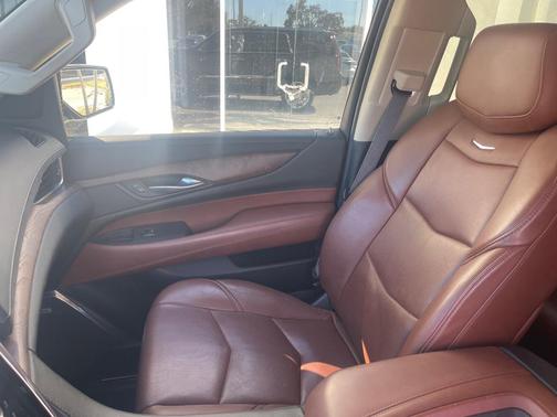 2015 Cadillac Escalade Luxury