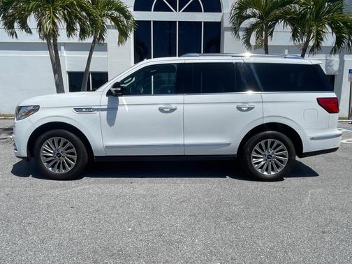 2020 Lincoln Navigator Standard