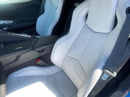 2025 Chevrolet Corvette Stingray w/1LT