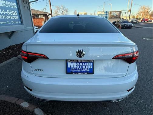 2021 Volkswagen Jetta 1.4T R-Line