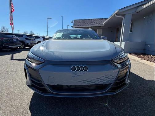 Kemora Gray Metallic 2023 Audi e-tron GT Premium Plus quattro