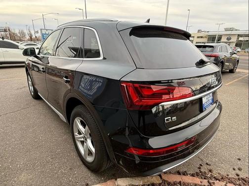 2023 Audi Q5 40 Premium