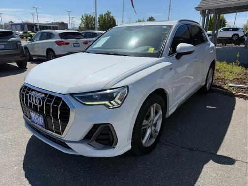 2019 Audi Q3 2.0T S line Premium Plus